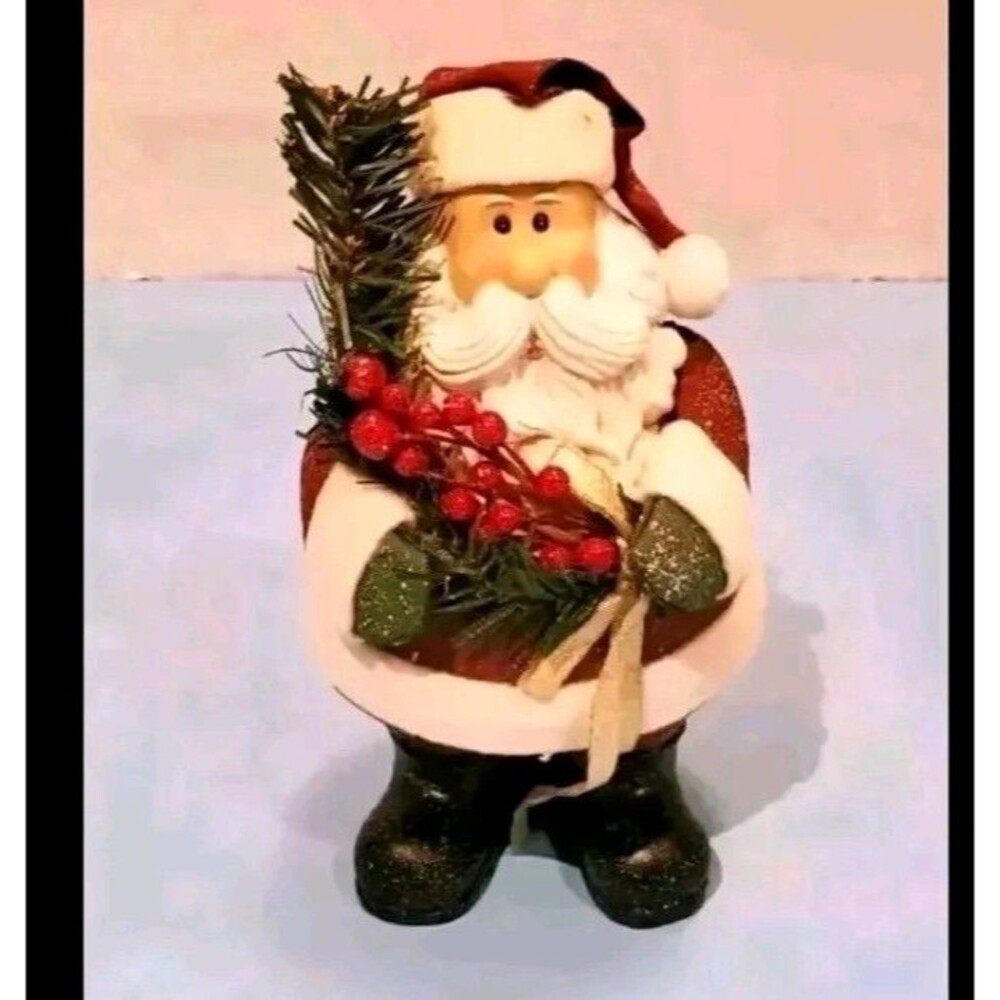 Santa Claus Speckled Father Christmas Holding Mistletoe Holiday Decor Figurine